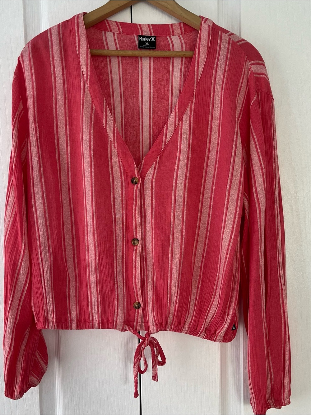 Hurley Size XL Woman’s Coral Striped Top Blouse Long Sleeve W/ Elastic Waist/tie